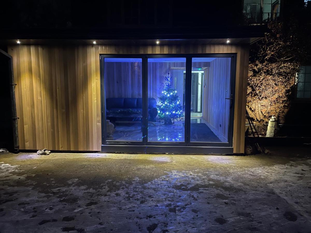Da Vinci Guest House & Guest Parking, A Real Gem Crawley  Exterior foto