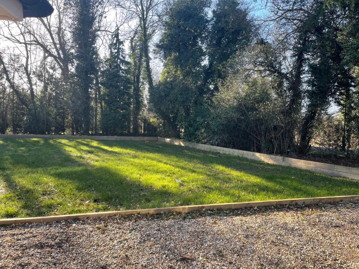Da Vinci Guest House & Guest Parking, A Real Gem Crawley  Exterior foto