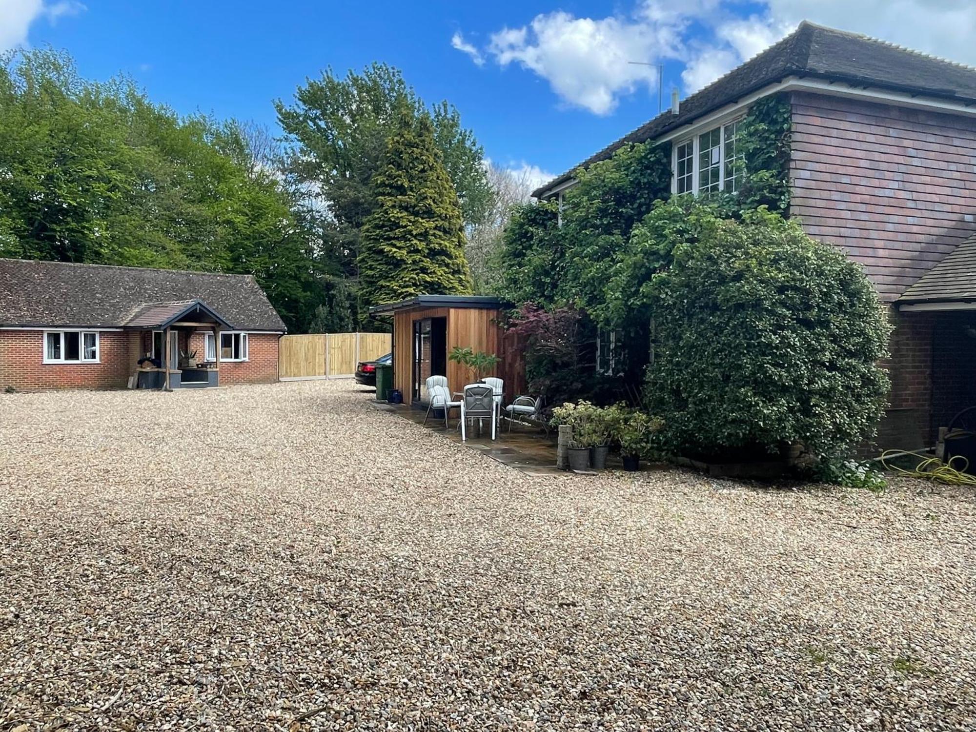 Da Vinci Guest House & Guest Parking, A Real Gem Crawley  Exterior foto