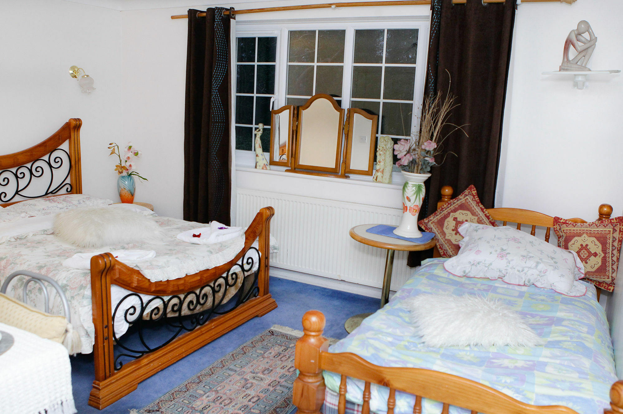 Da Vinci Guest House & Guest Parking, A Real Gem Crawley  Exterior foto