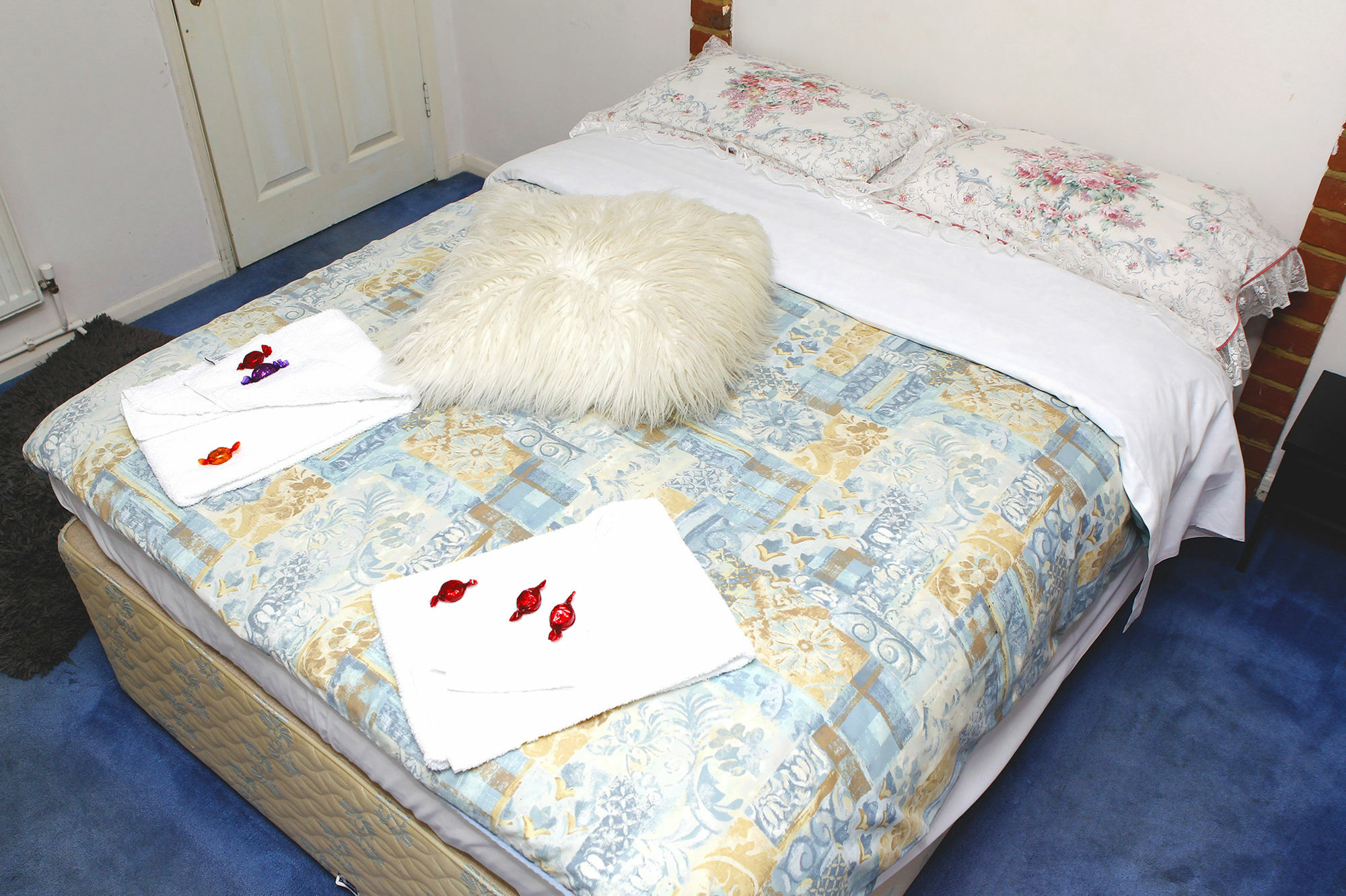 Da Vinci Guest House & Guest Parking, A Real Gem Crawley  Exterior foto